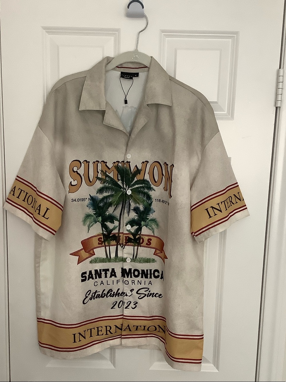 Casual Beige Santa Monica Graphic Short-Sleeve Button-Down Shirt